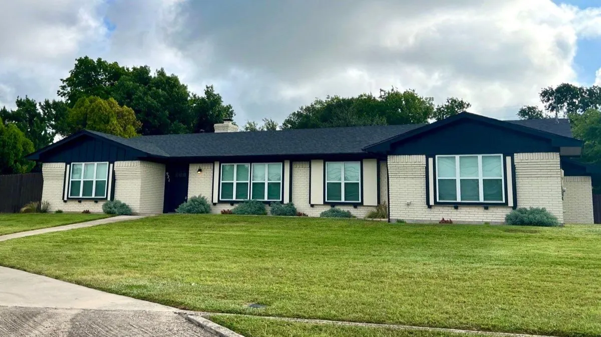 Heritage’s completed roof and gutter project on a Harker Heights home.